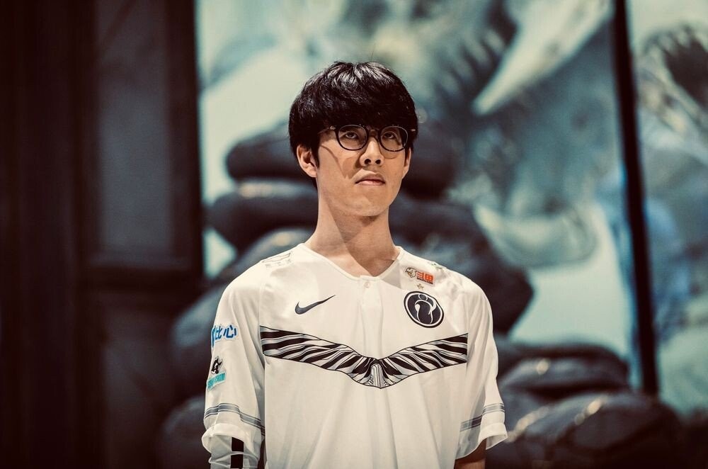 昂代价回购 昂代价回购