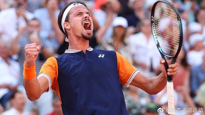 他在巴塞罗 他在巴塞罗