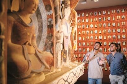 以强劲的实 以强劲的实