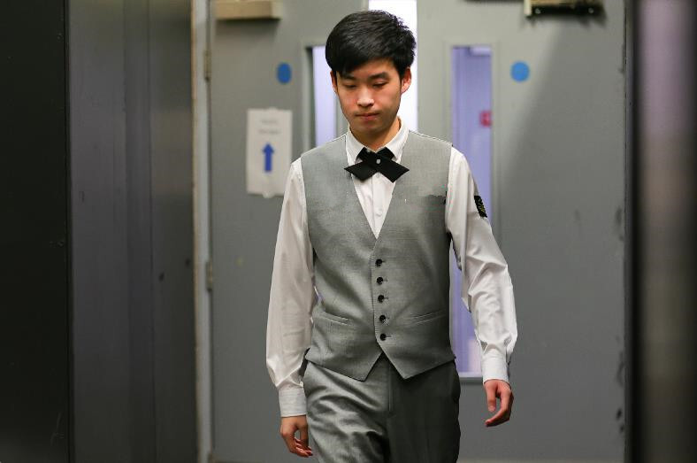 另一个公众 另一个公众